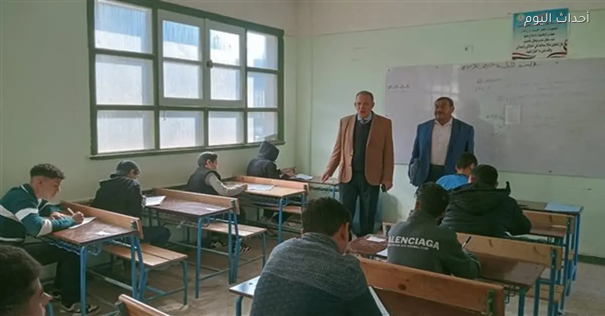 وكيل التعليم بأسيوط يتفقد لجان امتحانات الإعدادية في أبوتيج