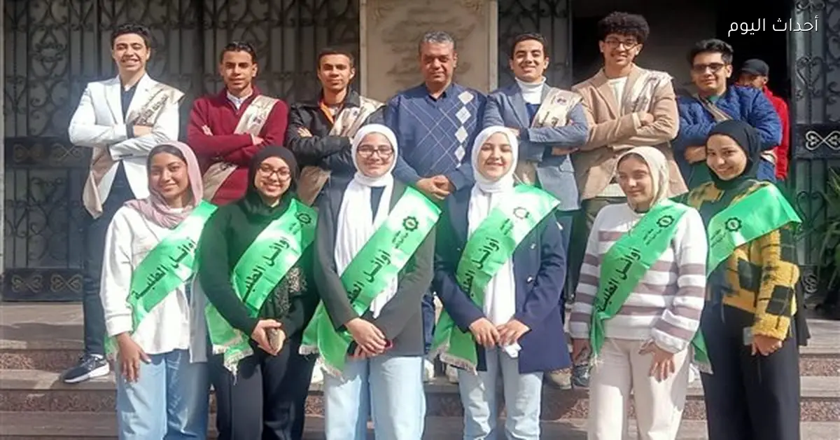 وكيل التعليم تشيد بطلاب السويس في مسابقة أوائل الطلبة