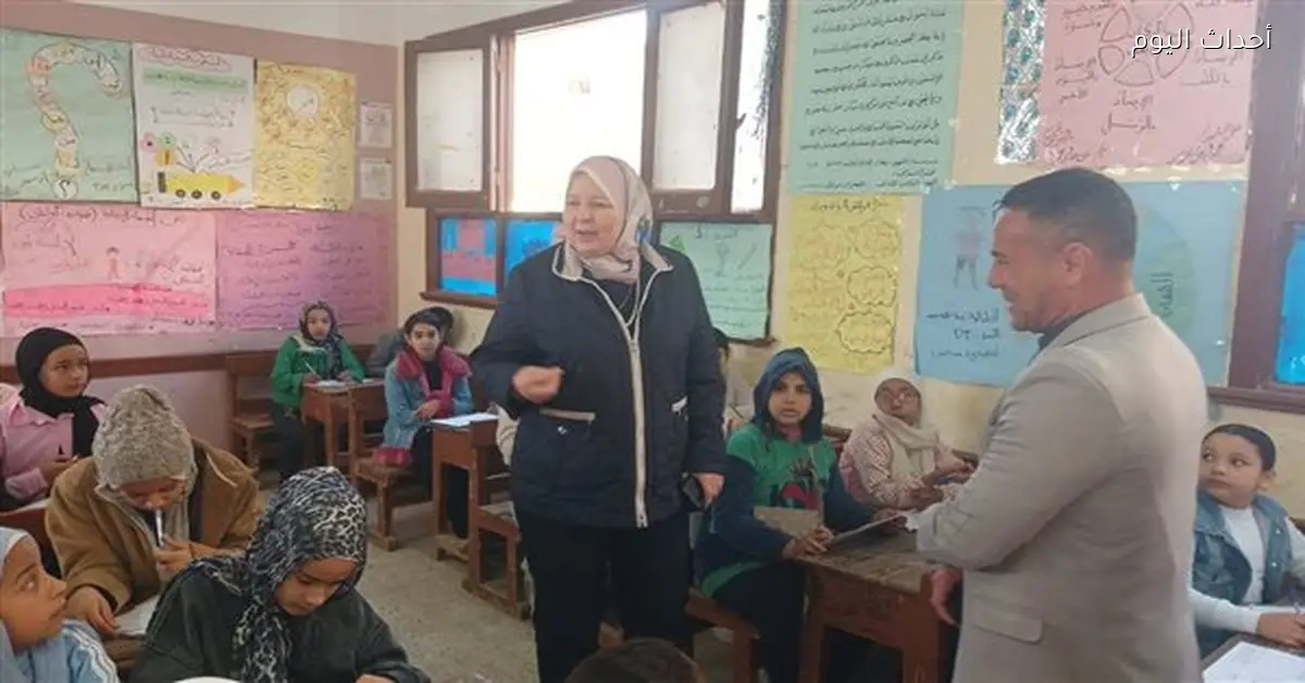 وكيل تعليم بني سويف يؤكد على الانضباط وبيئة آمنة للطلاب