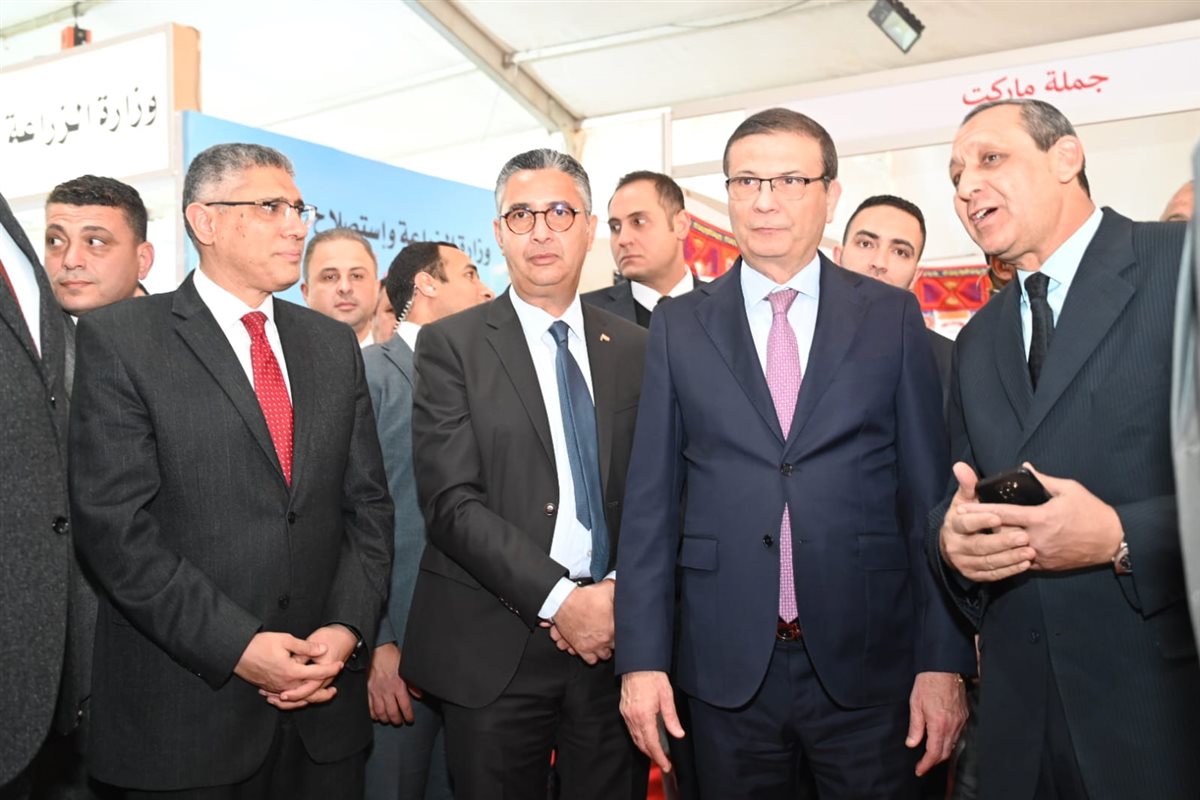 جانب من الافتتاح 