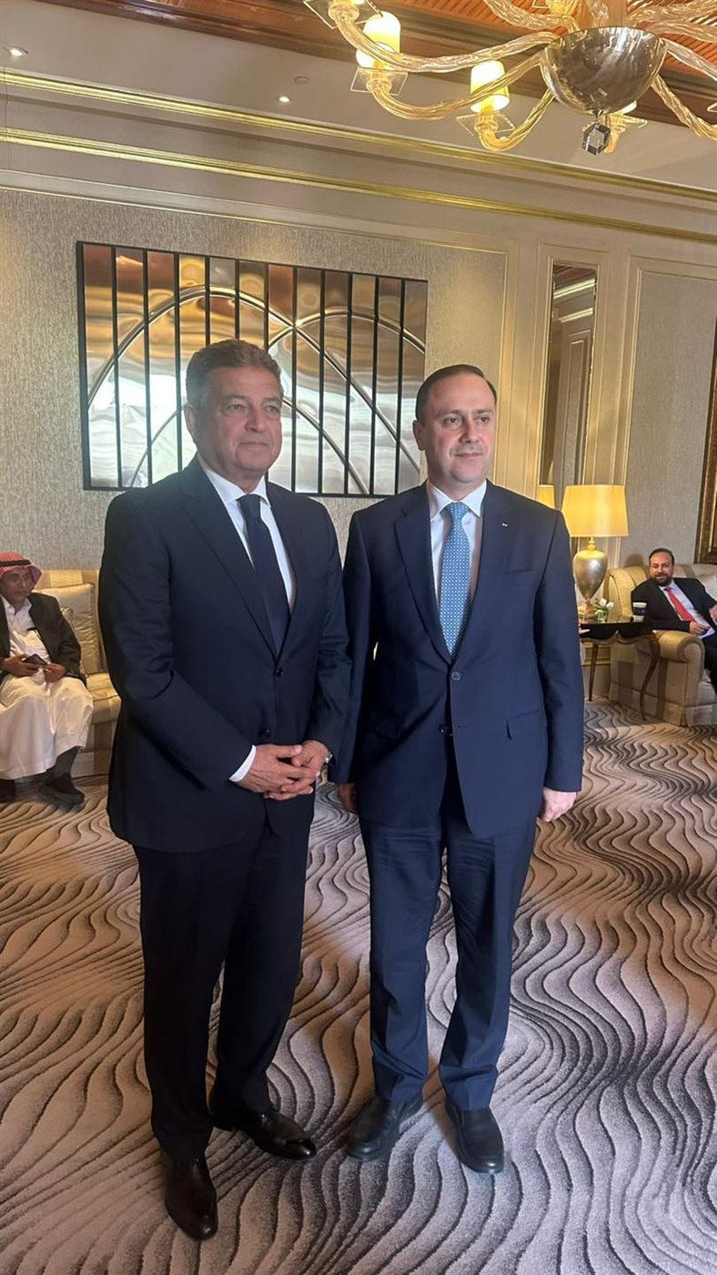 جانب من اللقاء