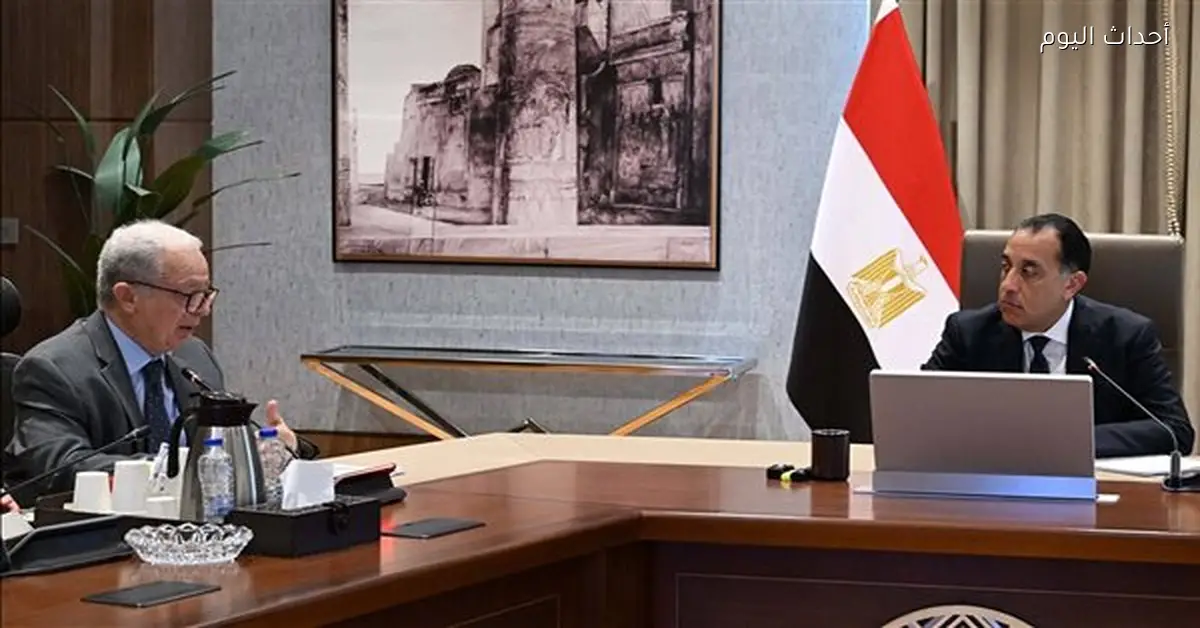 مدبولي يتابع تطوير الهيئات الاقتصادية وشركات الدولة