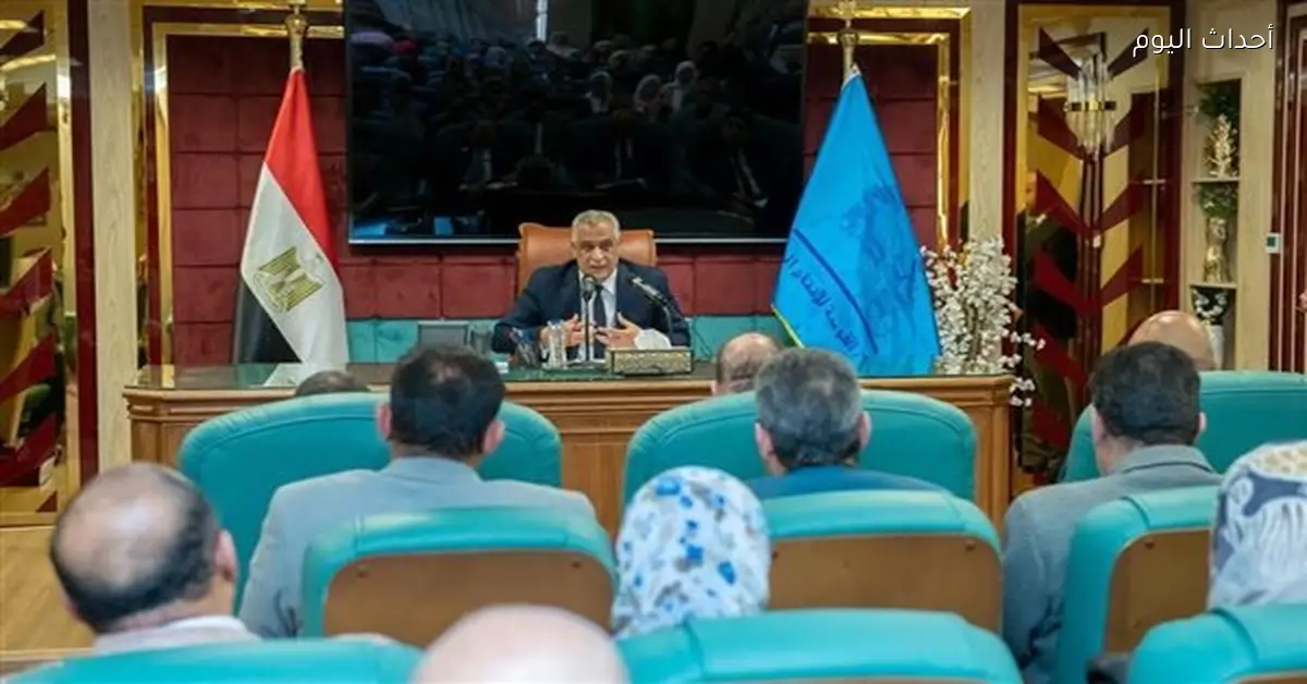 جنبلاط يؤكد أهمية الاستثمار في العنصر البشري خلال لقاء مع العاملين بالوزارة