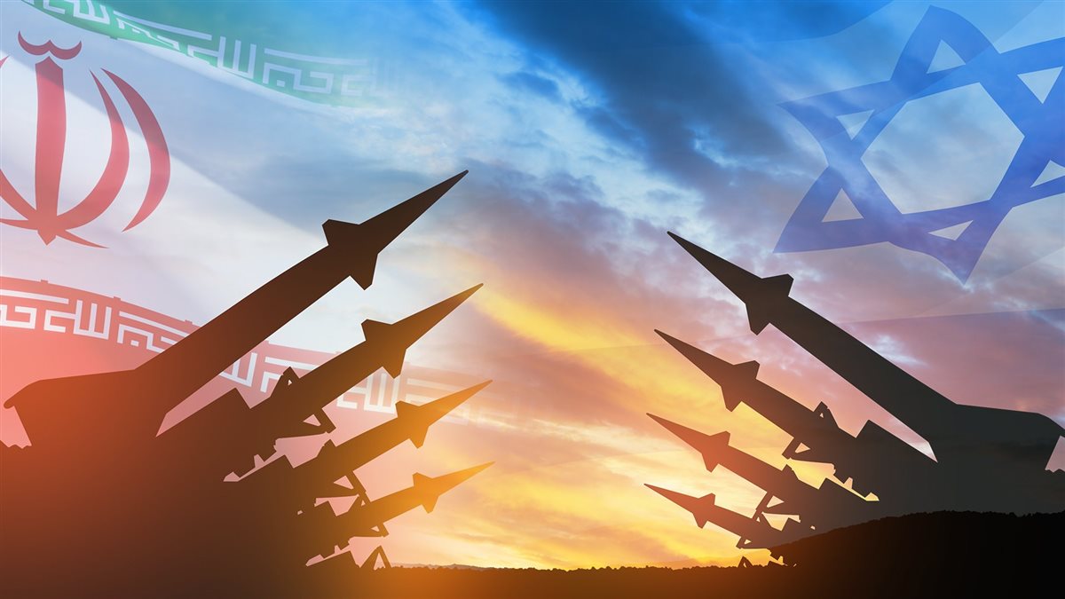 الحرب بين أمريكا وإيران