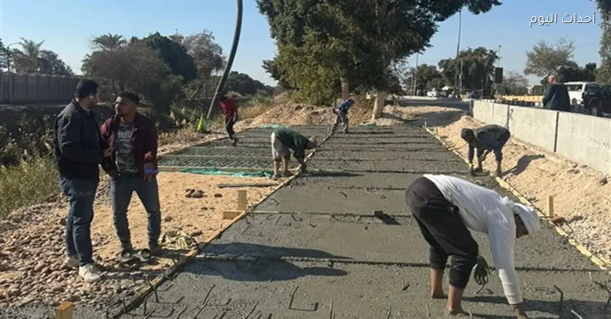 محافظ أسيوط يعلن بدء صب كمر كوبري الحواتكة بمنفلوط