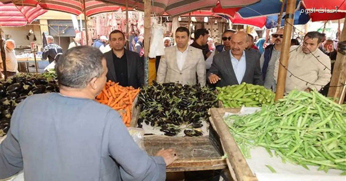 محافظ السويس يتفقد الأسواق لضبط الأسعار وتوافر السلع