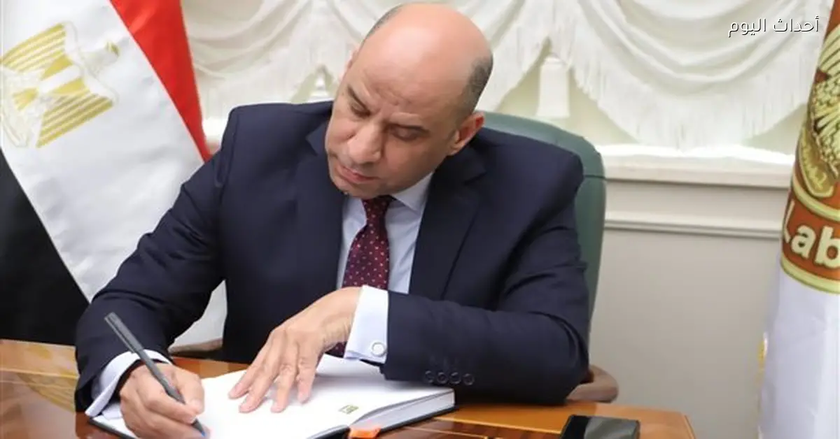 وزارة العمل تشكل لجنة لمتابعة أوضاع العمال المصريين