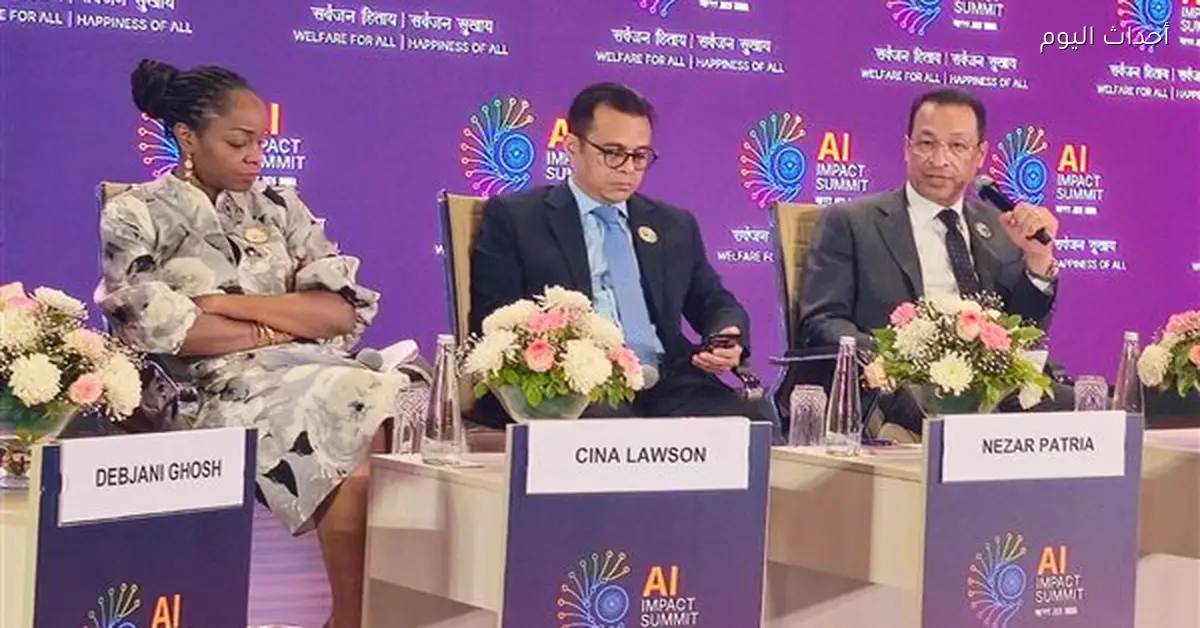 وزير الاتصالات يشارك في جلسة نقاشية بالهند