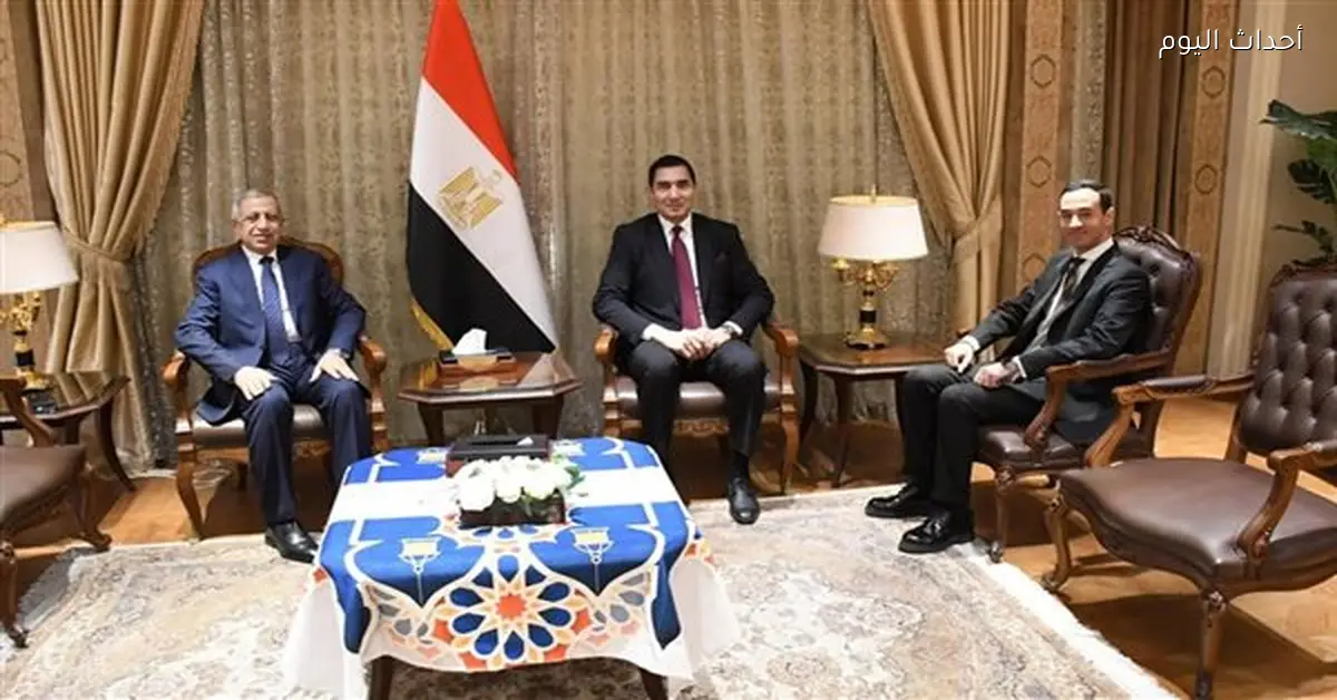 وزير الشباب والرياضة يجتمع برئيس الأكاديمية العربية للعلوم والتكنولوجيا
