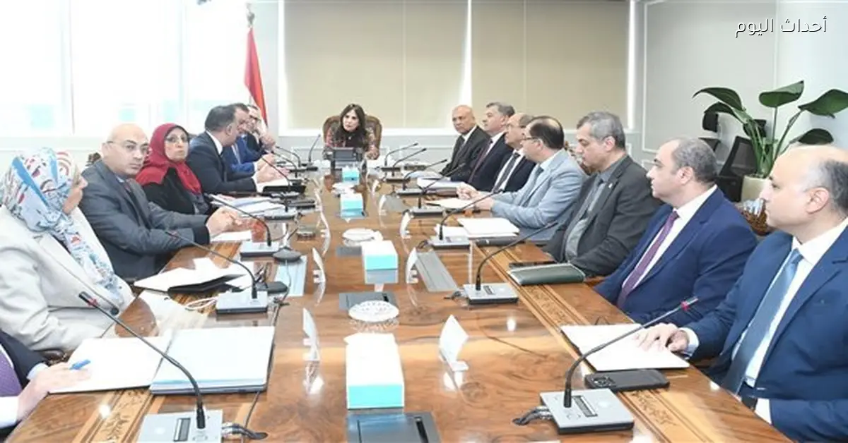 وزيرة الإسكان تتابع تشغيل حدائق تلال الفسطاط