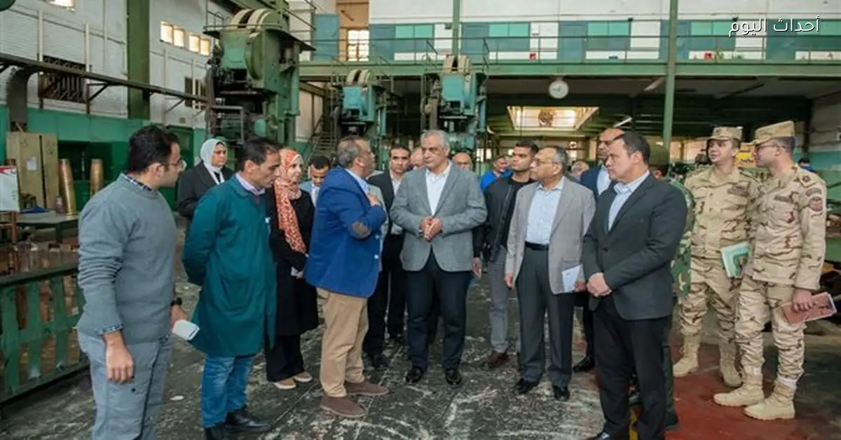 جمبلاط يعلن إعادة إحياء صناعات عسكرية في 99 الحربي