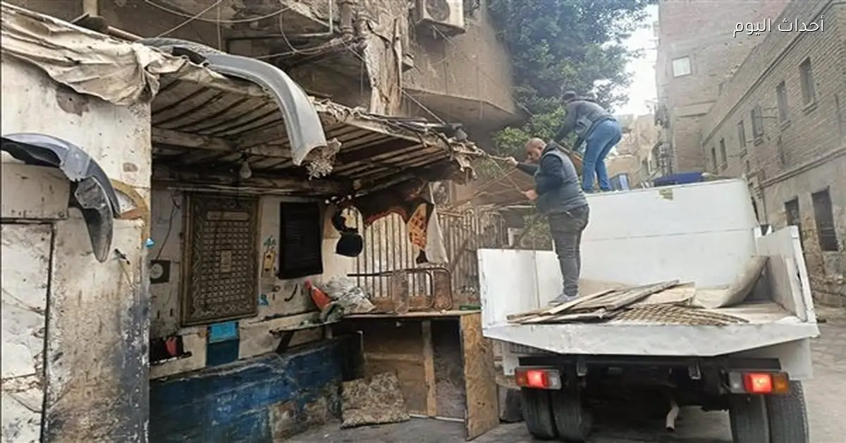 إزالة 5 أكشاك والتحفظ على تروسيكلين في الجيزة