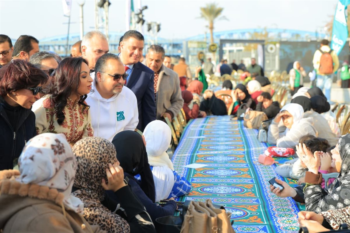 جانب من زيارة مايا مرسي لإفطار مصر الخير