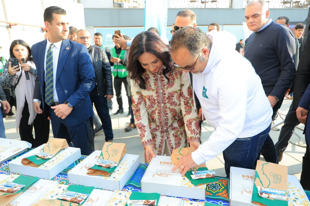 جانب من زيارة مايا مرسي لإفطار مصر الخير