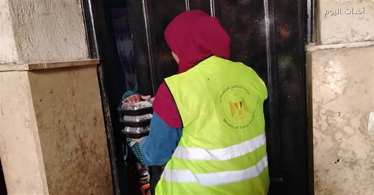 توزيع 15 ألف وجبة لأهالي مشروعات السكن البديل