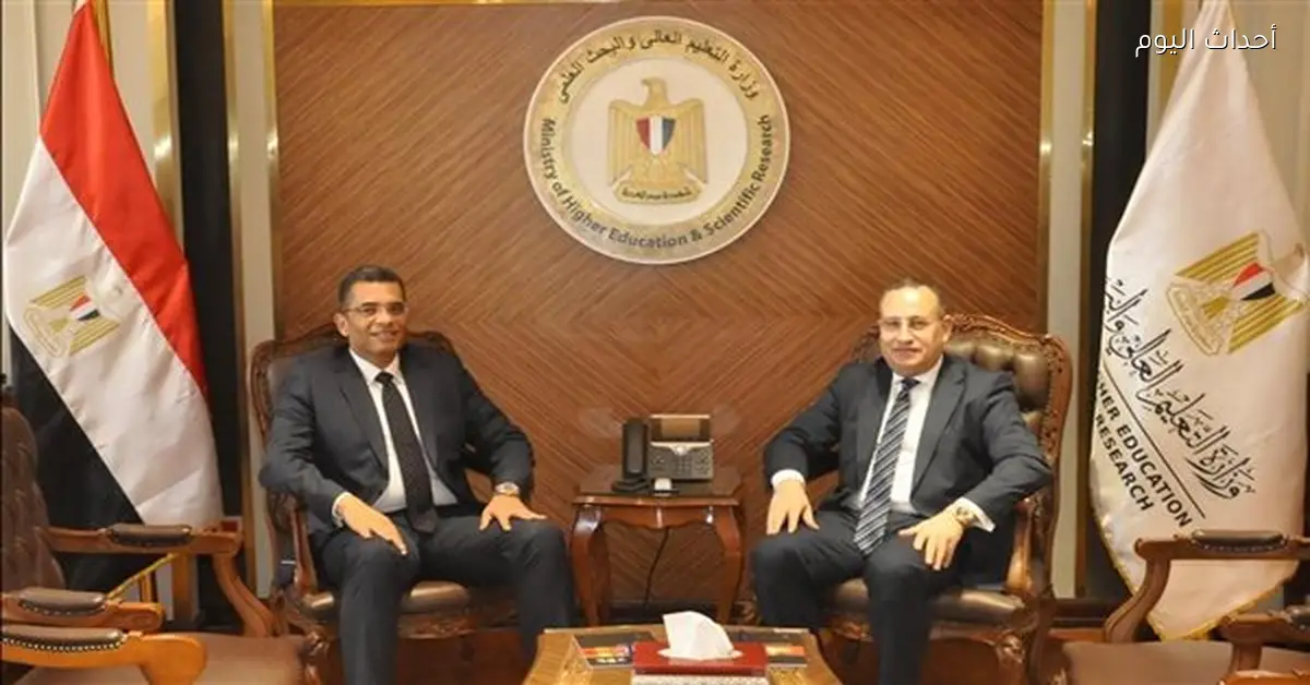 وزير التعليم ومحافظ البحر الأحمر يناقشان تعاون الجامعات والمحافظة