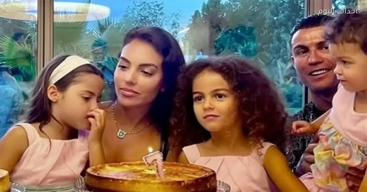 كريستيانو رونالدو يحتفل باليوم العالمي للمرأة