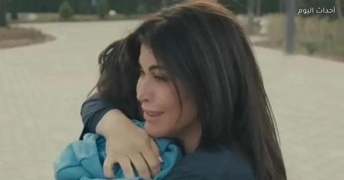 أمهات حنينة في 4 أبراج زي آمنة من مسلسل اللون الأزرق