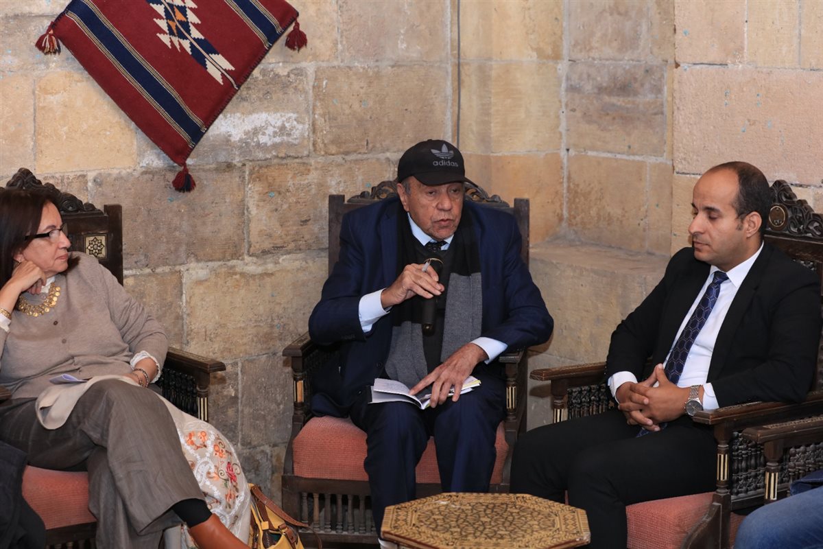 جانب من الندوة