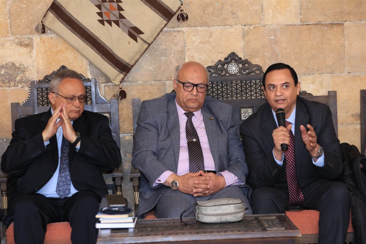 جانب من الندوة