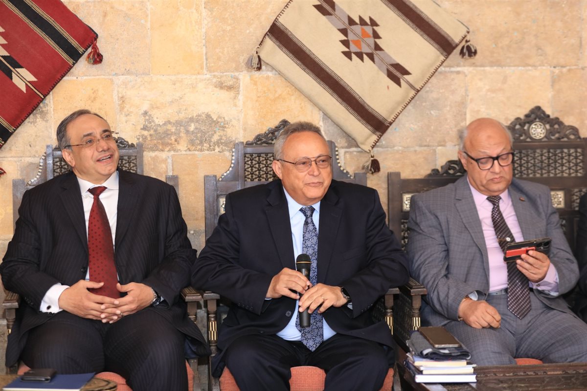 جانب من الندوة