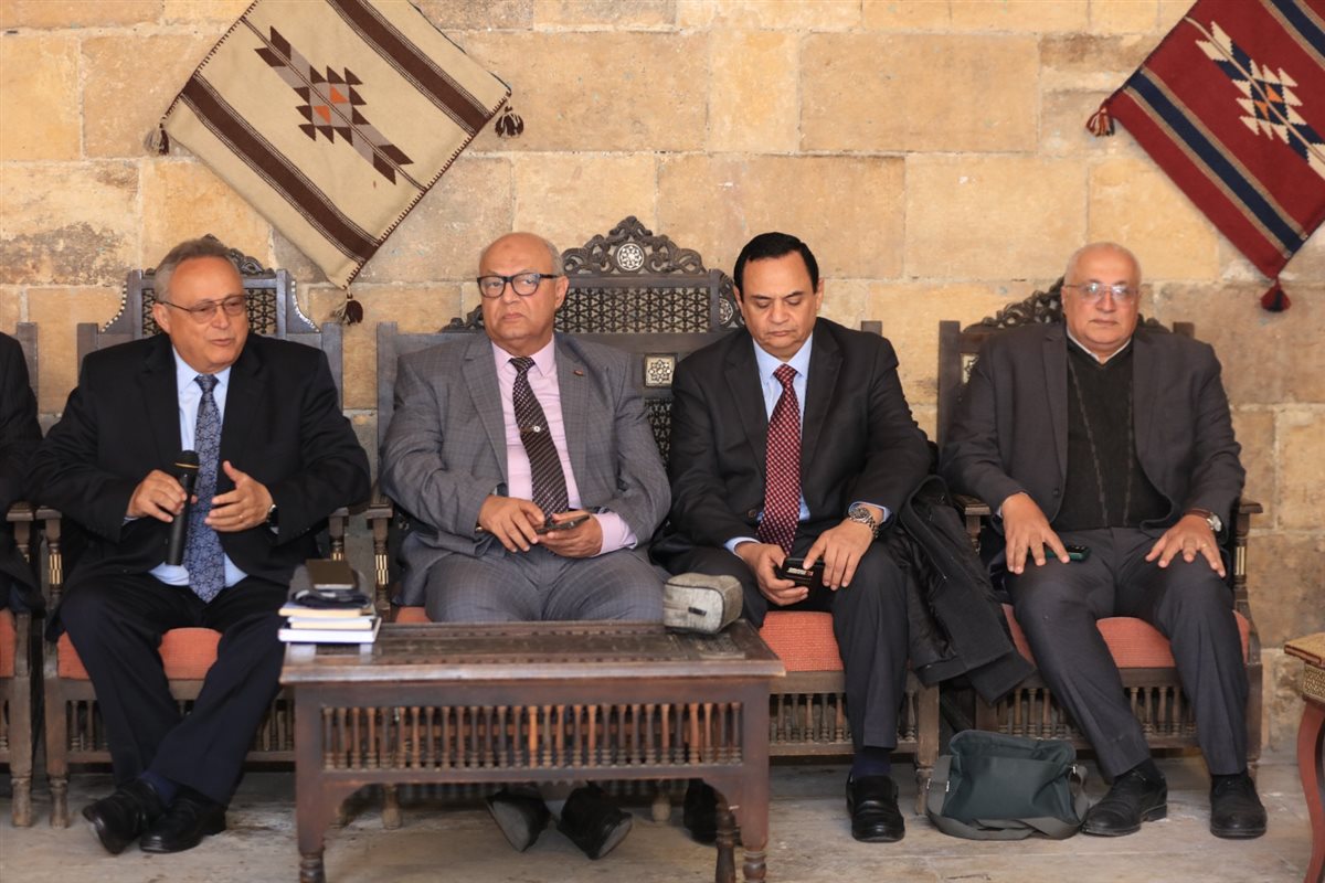 جانب من الندوة