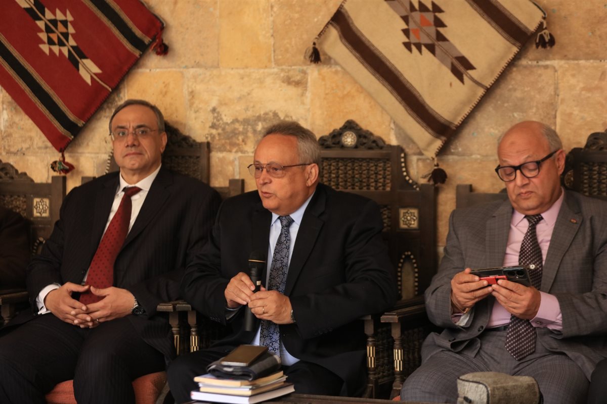 جانب من الندوة