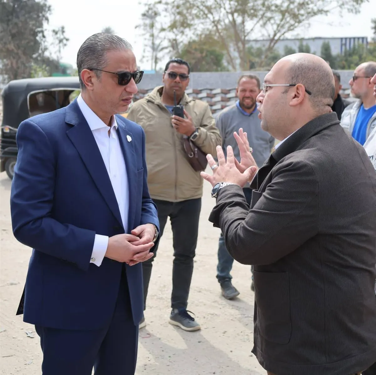 جانب من متابعة أعمال رفع تراكمات القمامة