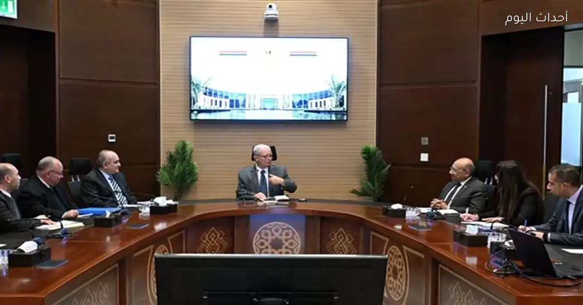 نائب رئيس الوزراء يراقب بدء تطبيق موازنة البرامج والأداء