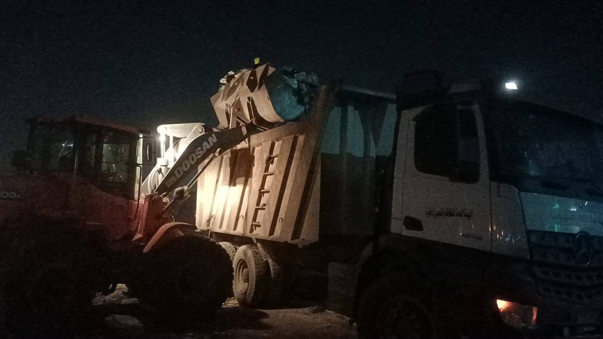 جانب من المخلفات