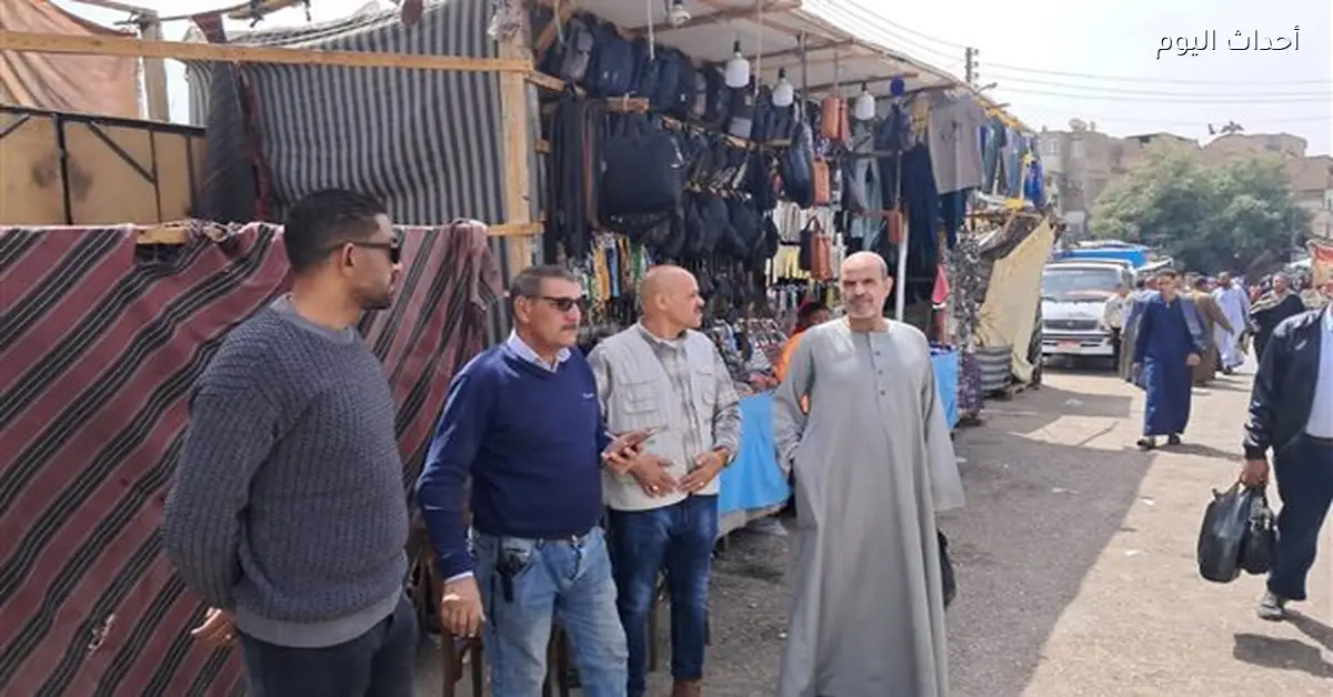 حملات مكثفة في قنا ترفع الإشغالات وتضبط الباعة الجائلين