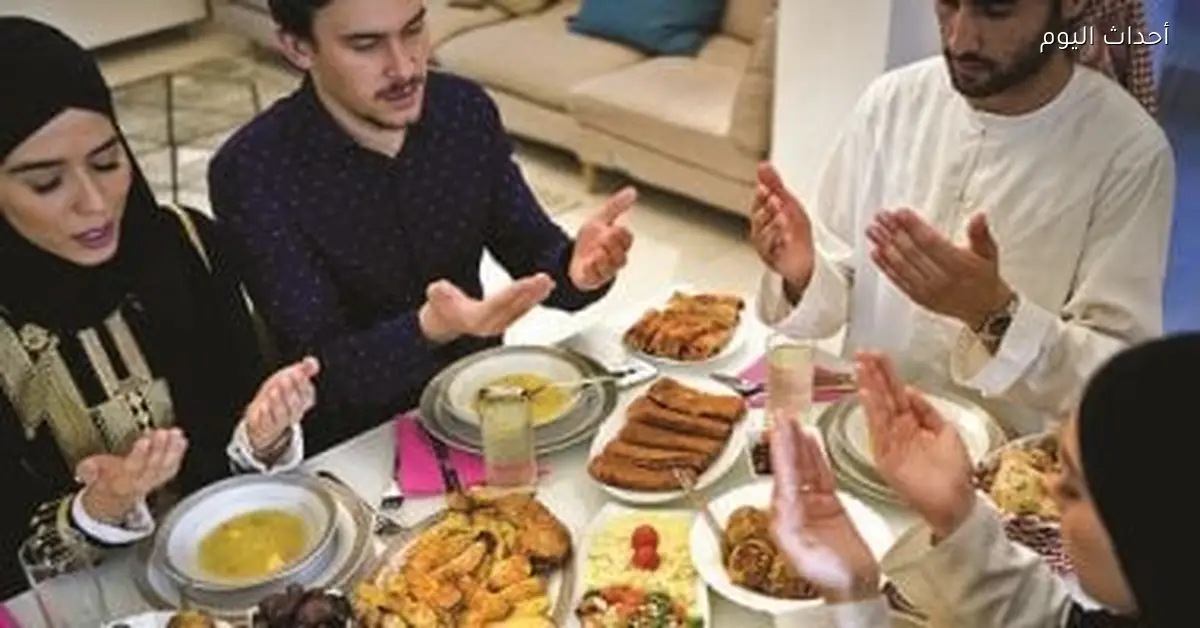 5 أبراج هتنبسط من الزيارات والعزومات في رمضان.. الأسد والجوزاء في المقدمة