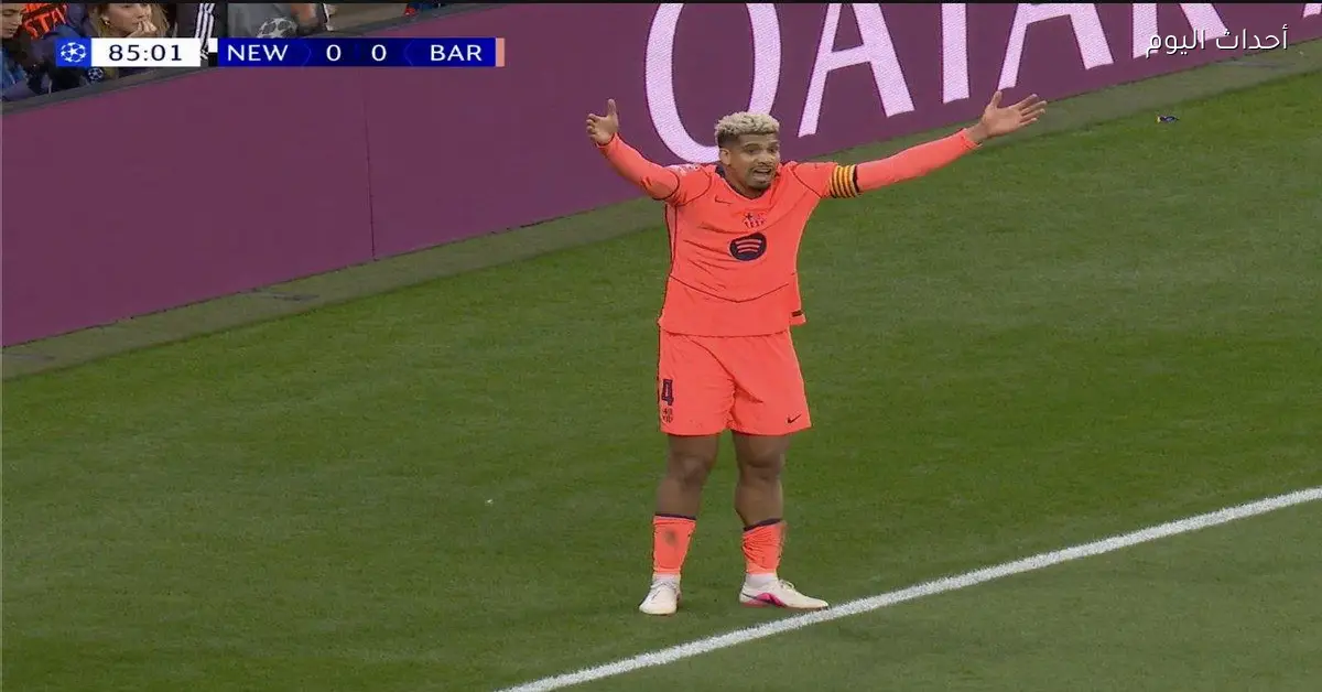 أراوخو ينتقد حكم المباراة بعد هدف نيوكاسل في شباك برشلونة