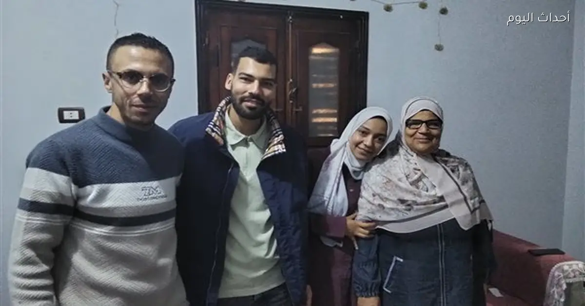 أم مثالية في بني سويف تحافظ على علاقة أبنائها بوالدهم