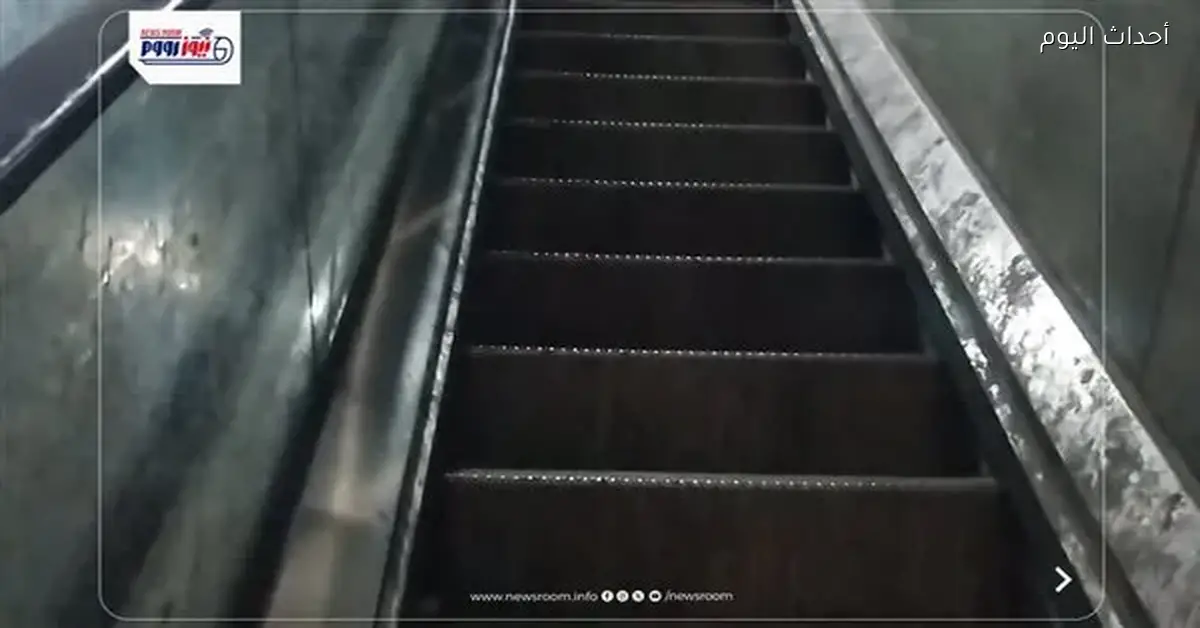 أهالي قنا يشتكون من تعطل سلالم الكهرباء بكوبري الشيخ يونس