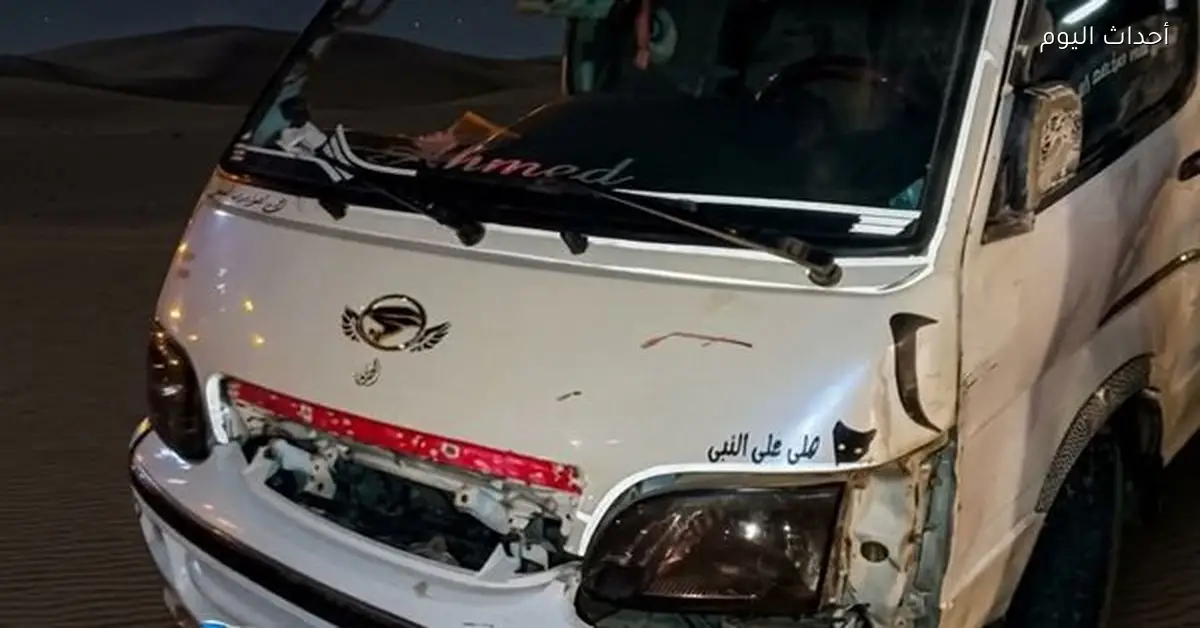 إصابة شخصين في انقلاب ميكروباص بطريق السويس القاهرة