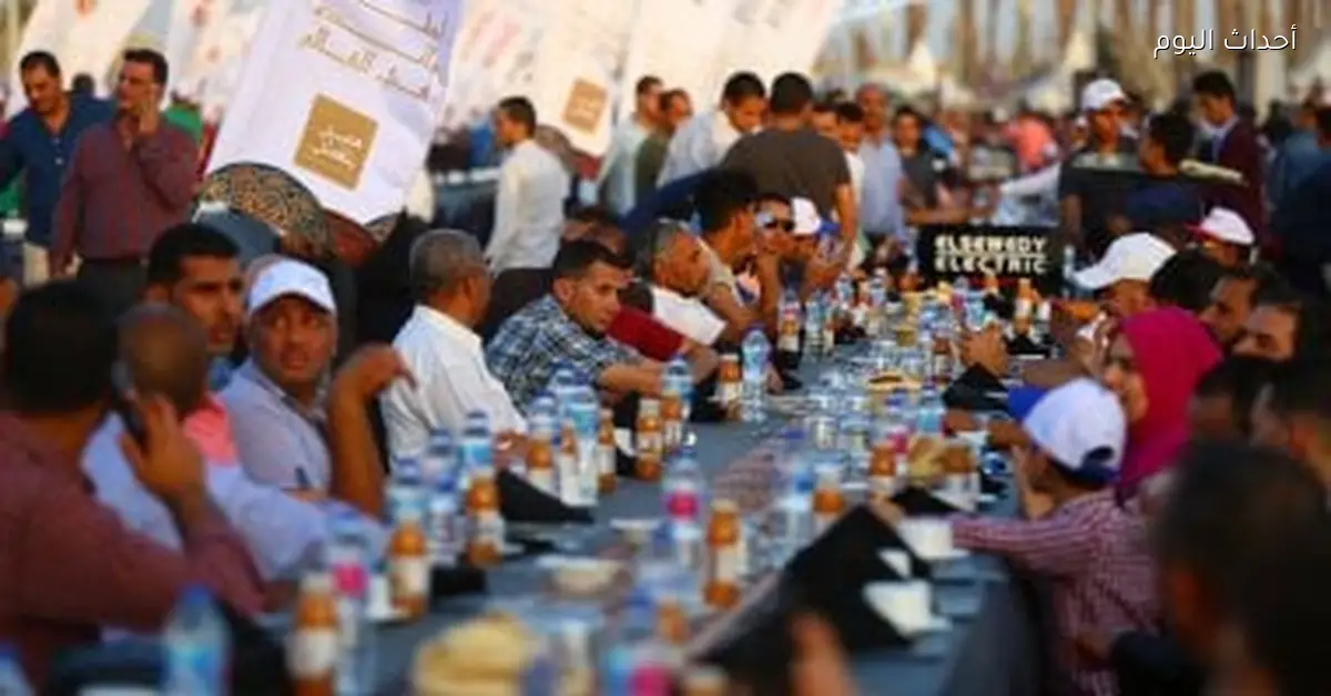 إمبابة تحتفل بتوزيع 20 ألف وجبة إفطار على الآلاف اليوم