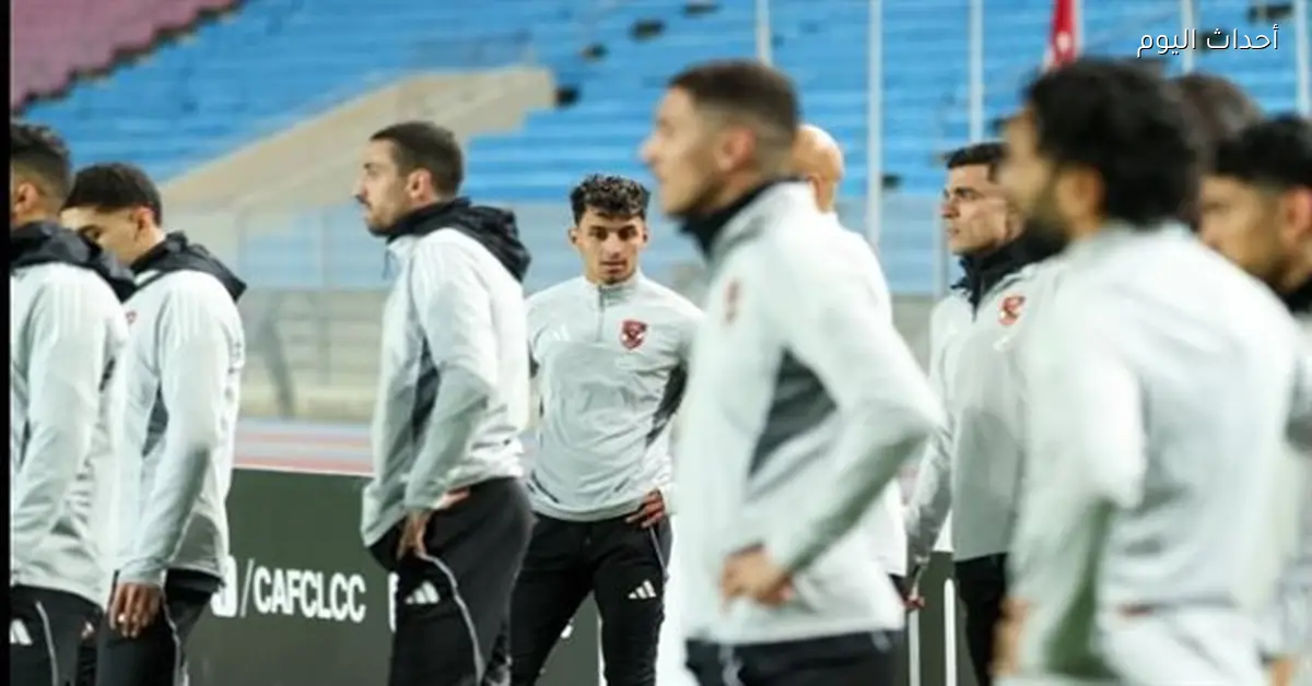 الأهلي والترجي يعلنان التشكيل الرسمي: شوبير في حراسة المرمى وبن شرقي يقود الهجوم