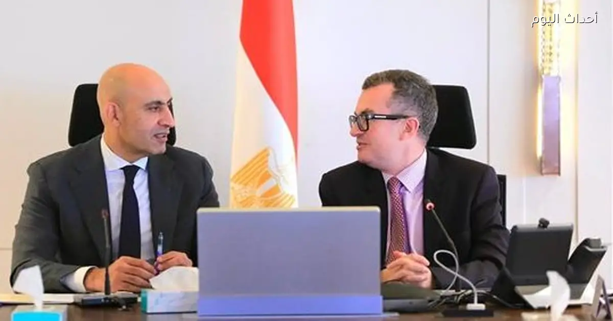 التعليم والتخطيط يشتغلوا على توفير التابلت لطلاب التعليم الفني وزيادة عدد المدارس