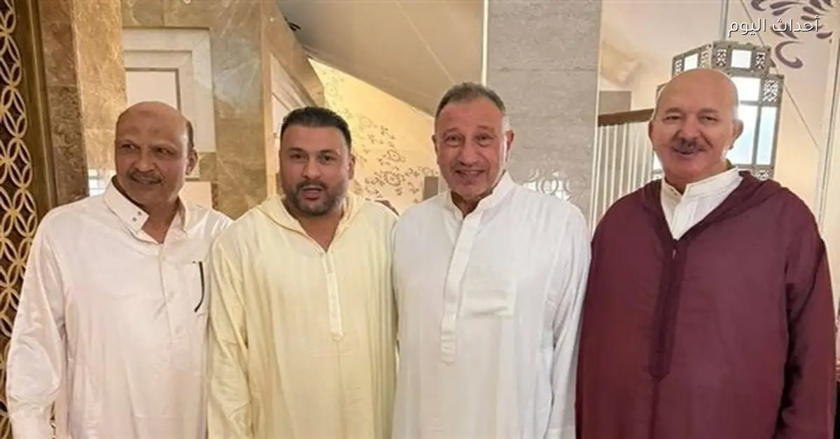 الخطيب وجمال الجارحي ونائب رئيس سموحة يؤدون العمرة