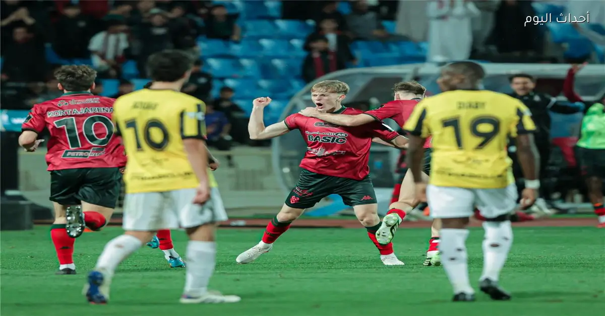 الخلود يتفوق على الاتحاد ويتأهل لنهائي كأس خادم الحرمين الشريفين