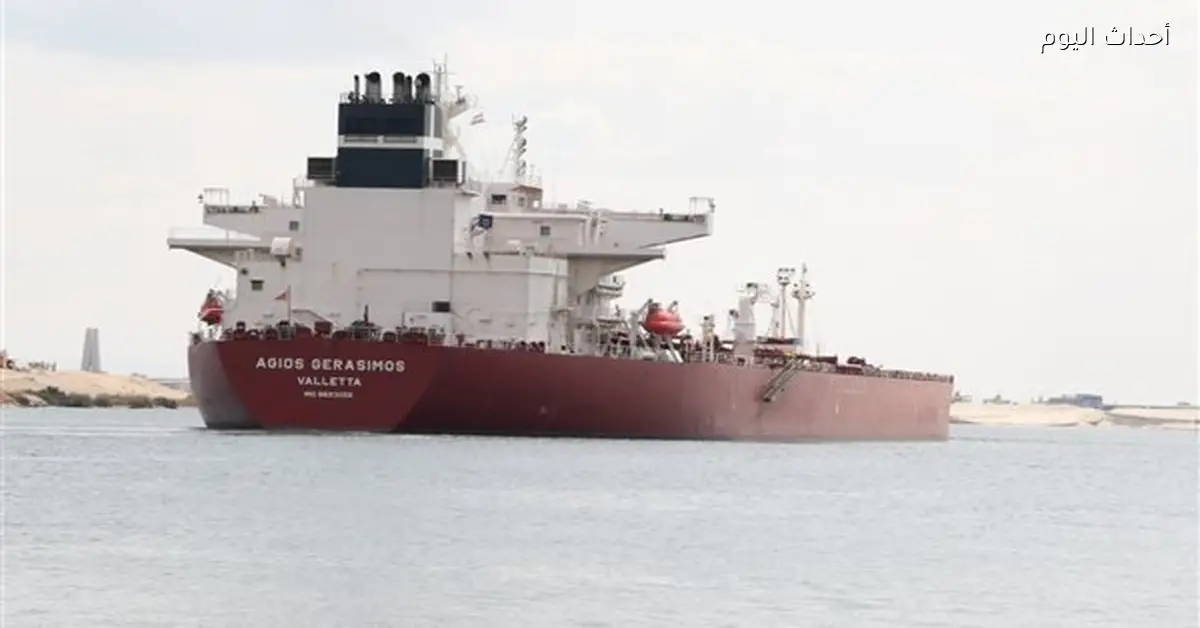 الملاحة في قناة السويس منتظمة و56 سفينة تعبر اليوم