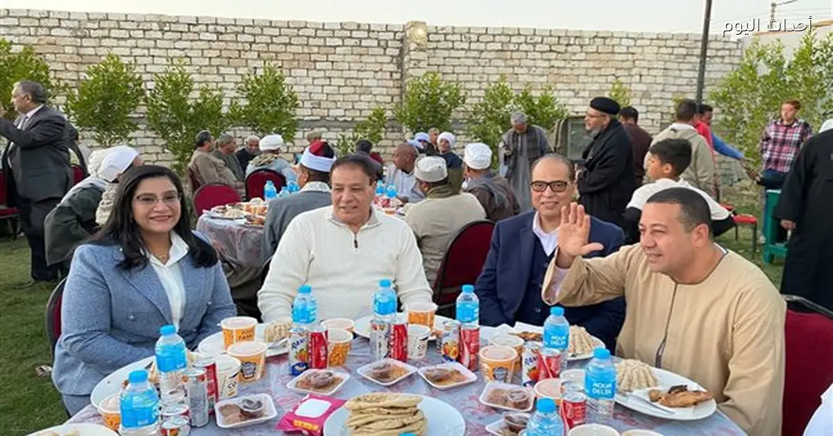 النائب ناصر الضوي يحضر إفطار المحبة في الأقصر