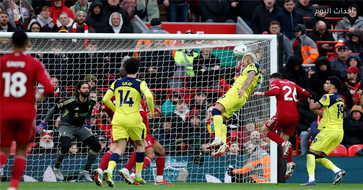 توتنهام يتعادل مع ليفربول بمشاركة محمد صلاح في الدوري الإنجليزي