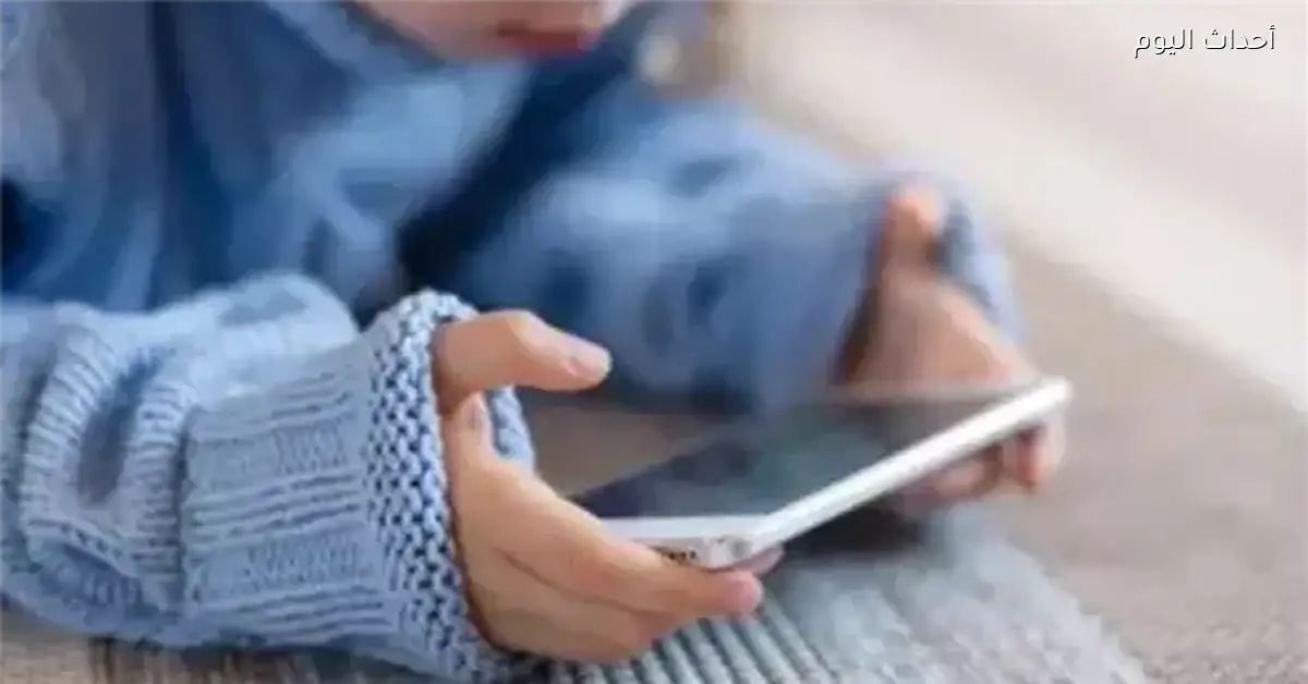 خطوط محمول للأطفال في مصر وحجب فيسبوك وتيك توك