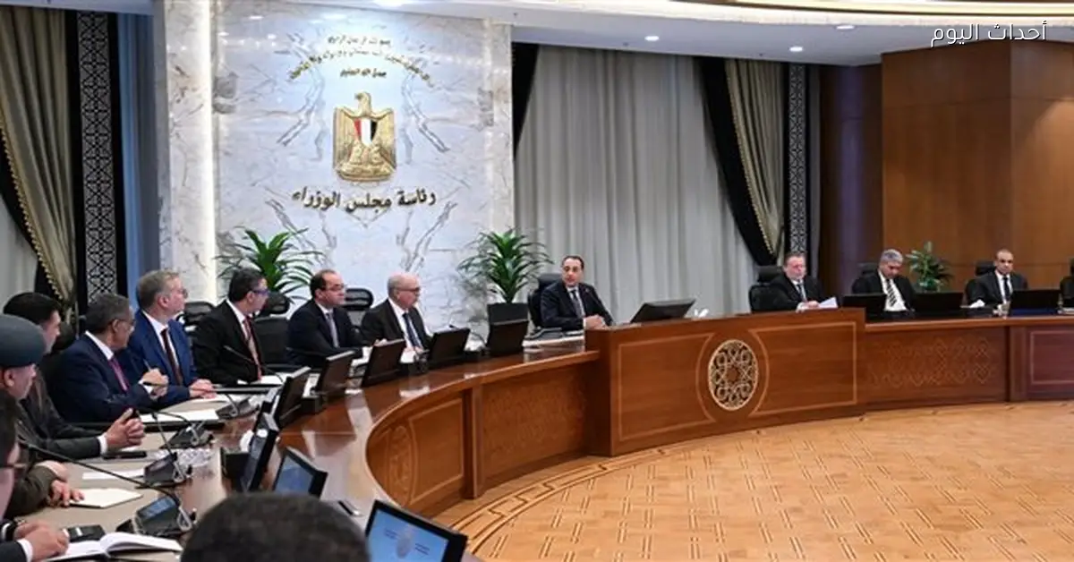 رئيس الوزراء يترأس اجتماع لجنة إدارة الأزمات للترشيد