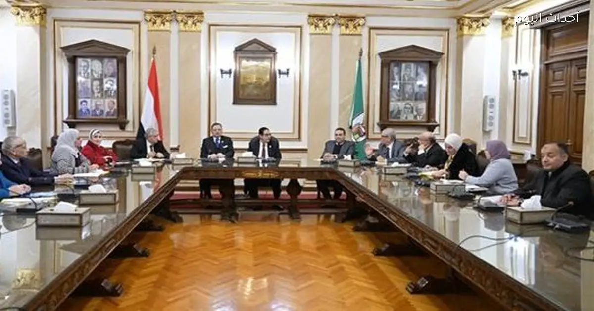 رئيس جامعة القاهرة يعلن عن بدء التقديم لمسابقة وقف الفنجري لأفضل دراسات نظرية وتطبيقية