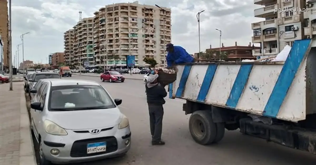 رفع القمامة وتحسين النظافة في حي الأربعين