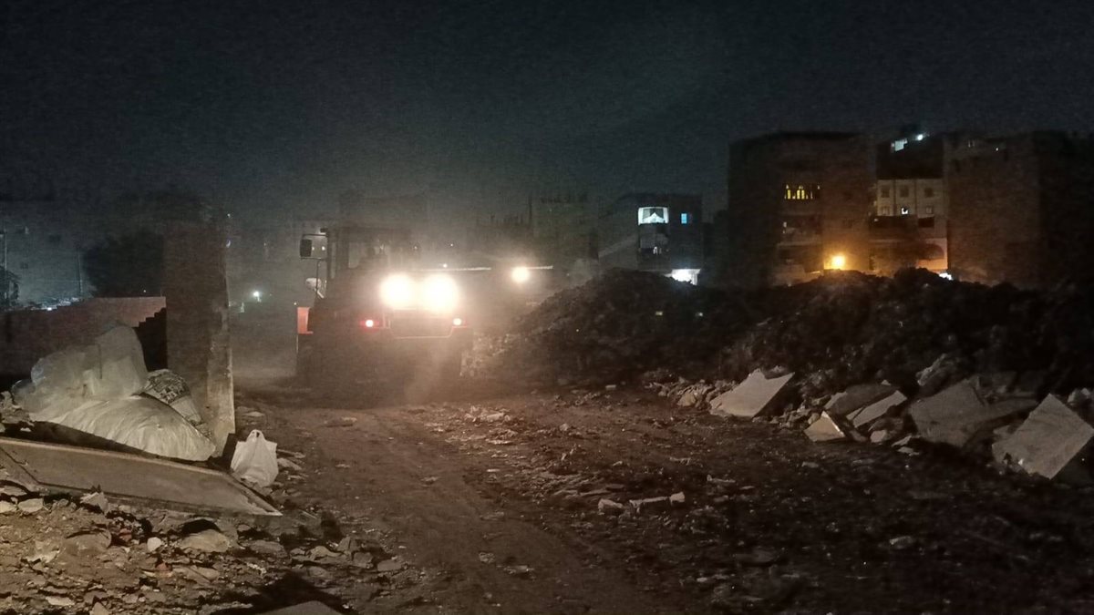 جانب من المخلفات