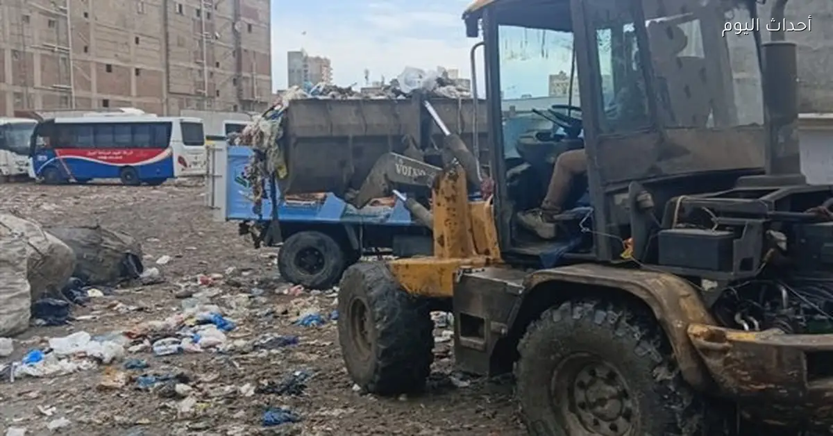 رفع ناتج تطهير الترع في نجع حمادي بقنا 5.5 كم